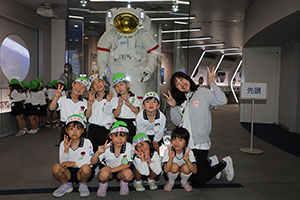 プラネタリウム見学　　たくさんの星がきれいだったね　A・B　NO．1