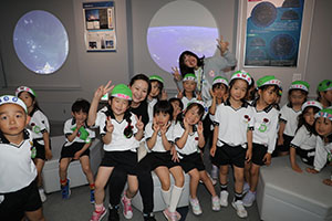 プラネタリウム見学　　たくさんの星がきれいだったね　A・B　NO．1