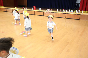ボール取り競争　ひまわり