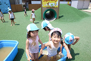 どろんこ遊び　こあら・りす