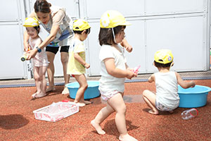 色水遊び　あひる