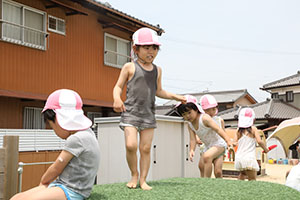 どろんこ遊び　うさぎ・ばら
