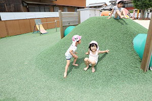 どろんこ遊び　うさぎ・ばら