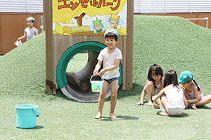 どろんこ遊び　A
