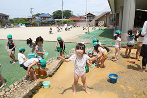 どろんこ遊び　A