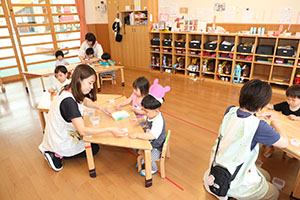 ビニールボールの制作　ひよこ