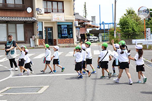 お散歩楽しかったね　　たんぽぽ・B