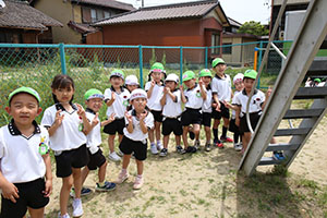 お散歩楽しかったね　　たんぽぽ・B