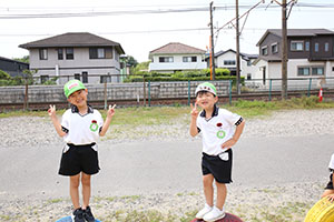 お散歩楽しかったね　　たんぽぽ・B