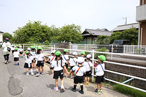 お散歩楽しかったね　　たんぽぽ・B