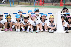 5月生まれのお誕生会　「シャボン玉ショー」　　年長・2歳児クラス