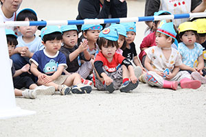 5月生まれのお誕生会　「シャボン玉ショー」　　年長・2歳児クラス
