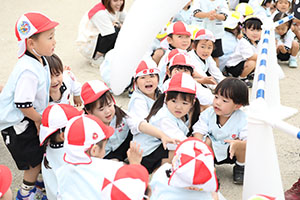 5月生まれのお誕生会　「シャボン玉ショー」　　年少