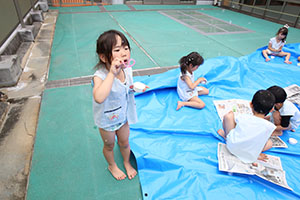 ぶくぶくシャボン玉に挑戦　A