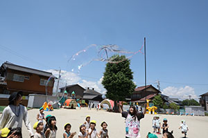 どろんこ遊びとシャボン玉に挑戦　こあら・すみれ