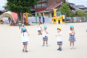 シャボン玉で遊びました　さくら・ひまわり