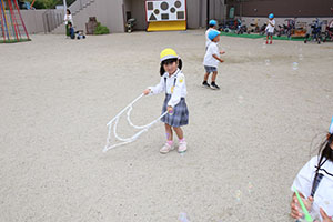 シャボン玉で遊びました　さくら・ひまわり