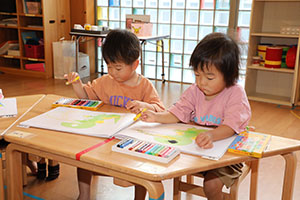 恐竜の制作　ひよこ
