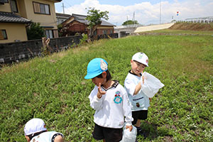 お散歩へでかけました　さくら・たんぽぽ