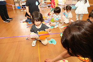 洗濯ばさみ遊び　ぺんぎん