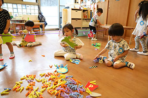 洗濯ばさみ遊び　ぺんぎん