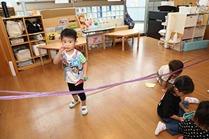洗濯ばさみ遊び　ぺんぎん