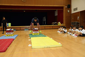 体操教室　ー跳び箱ー　さくら
