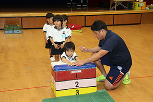 体操教室　ー跳び箱ー　さくら