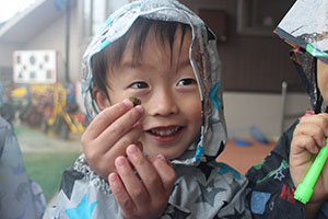 雨の日散歩にでかけました　ひまわり