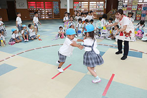 お相撲ごっこ　楽しかったね　さくら