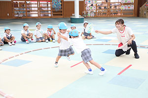 お相撲ごっこ　楽しかったね　さくら
