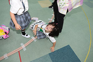 お相撲ごっこで大盛り上がり！　A