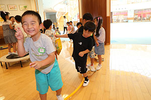エンゼル七夕まつり　ヨーヨーすくい　年長・2歳児クラス