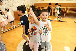 エンゼル七夕まつり　ヨーヨーすくい　年長・2歳児クラス