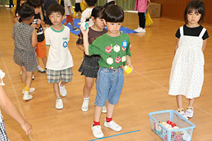 エンゼル七夕まつり　おかしのつかみどり・的あて・わなげ　年長　NO.2