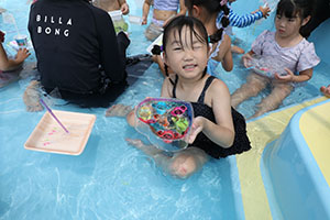 2階のプール　楽しかったね！　E