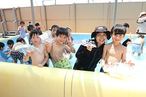 2階のプール　楽しかったね！　E