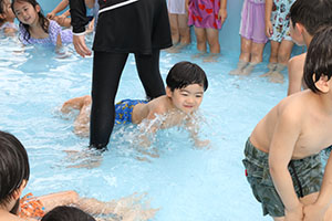 2階のプール　楽しかったね！　C