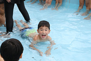 2階のプール　楽しかったね！　C