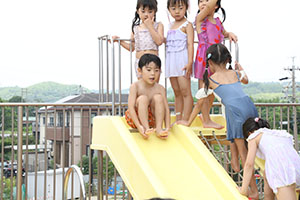 2階のプール　楽しかったね！　C