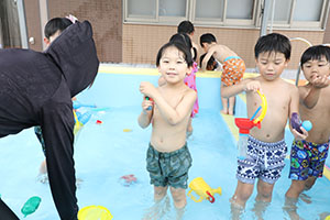 2階のプール　楽しかったね！　C