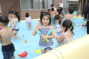 2階のプール　楽しかったね！　C
