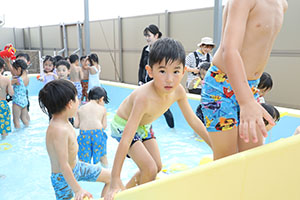 2階のプール　楽しかったね！　C