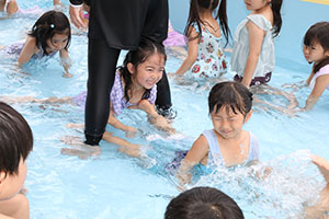 2階のプール　楽しかったね！　C