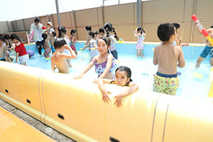 2階のプール　楽しかったね！　B