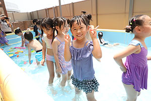 2階のプール　楽しかったね！　A