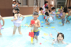2階のプール　楽しかったね！　A