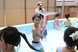 2階のプール　楽しかったね！　A