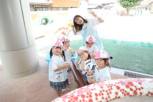 カラフル流しそうめん　楽しかったね！　うさぎ・ことり