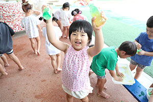 7月生まれのお誕生会　ーごちゃまぜパーティー　　年中組